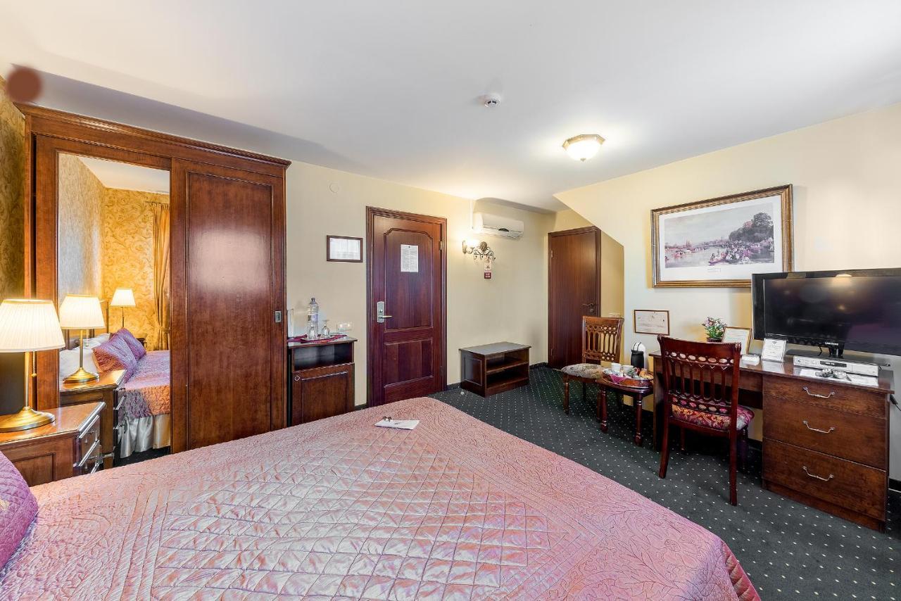 Rowing Hotel Тракай Екстер'єр фото