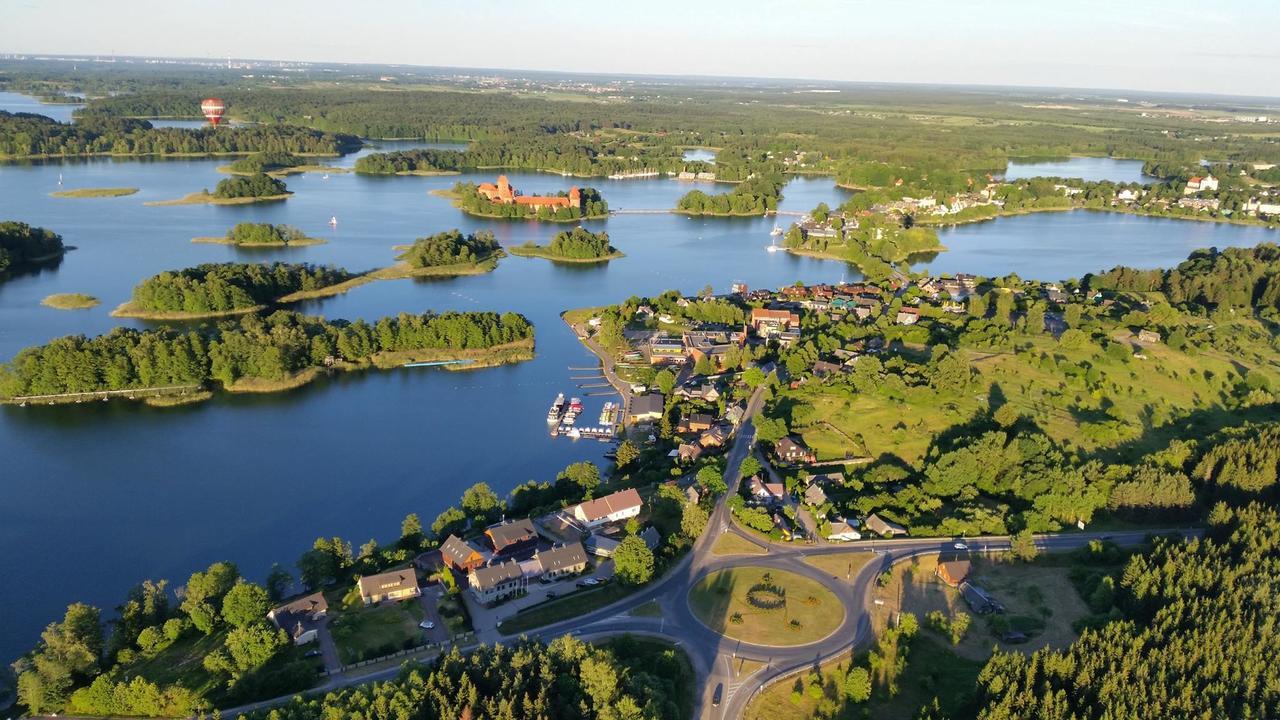 Rowing Hotel Тракай Екстер'єр фото