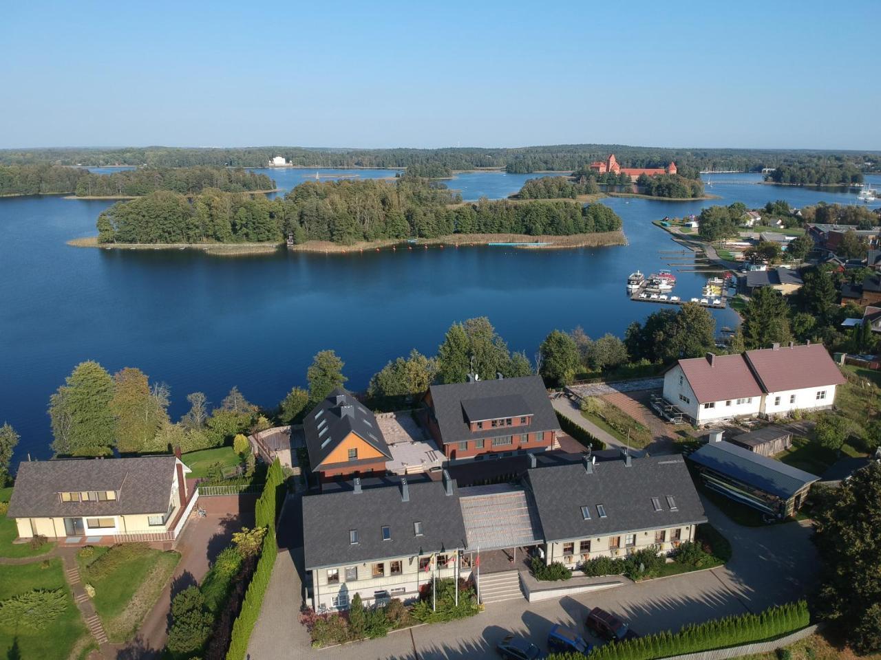 Rowing Hotel Тракай Екстер'єр фото